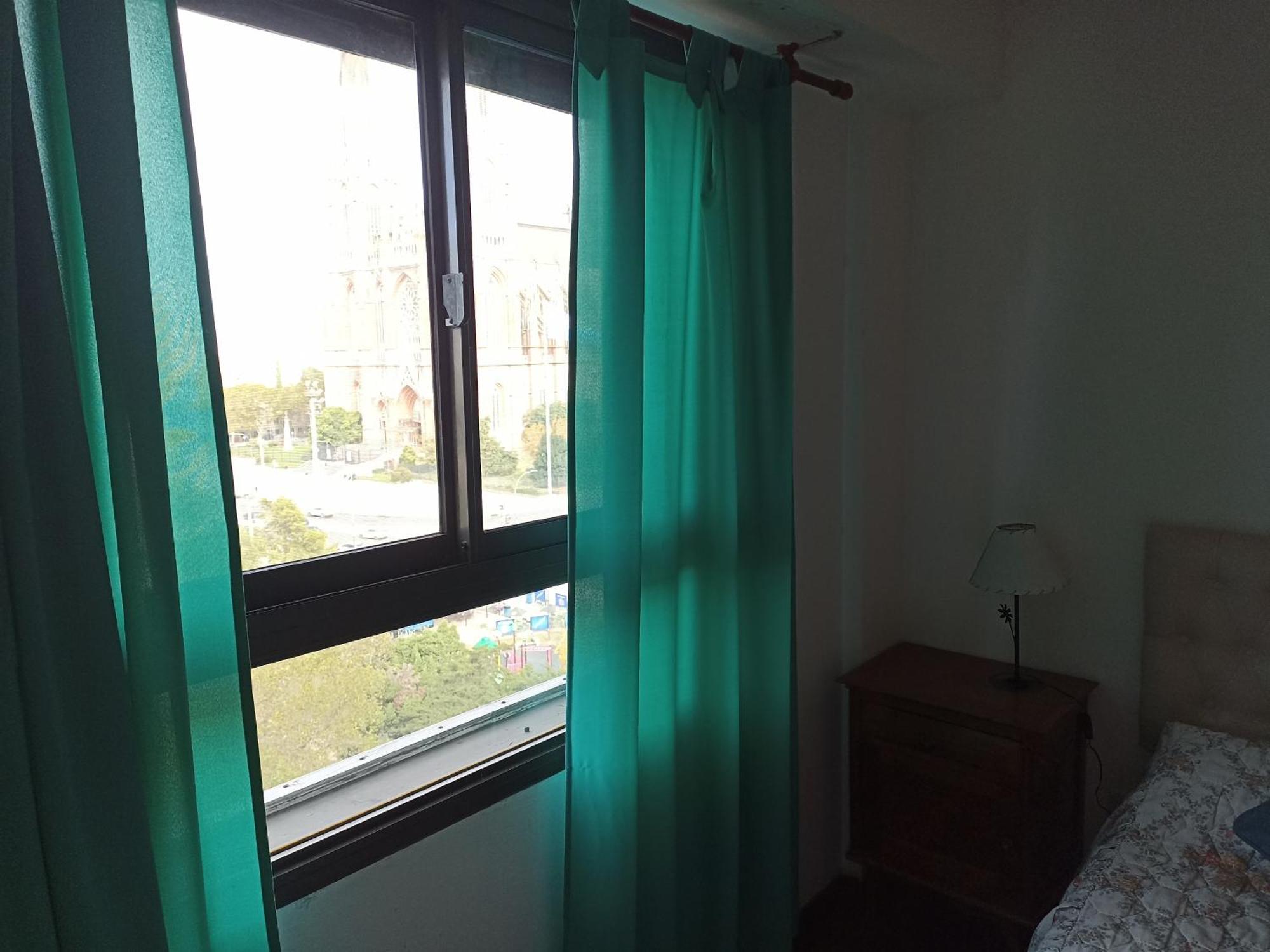 Departamento Plaza Moreno Con Balcon Ла Плата Екстериор снимка