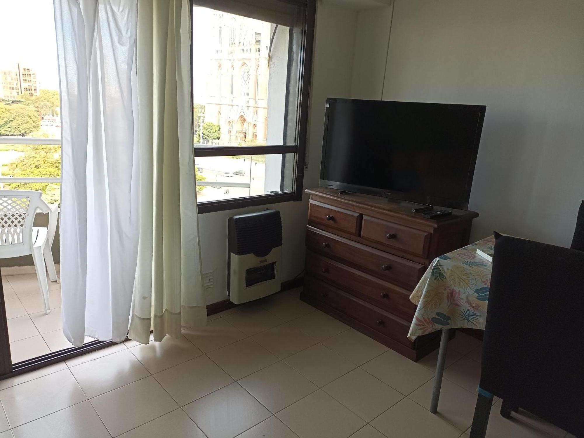 Departamento Plaza Moreno Con Balcon Ла Плата Екстериор снимка