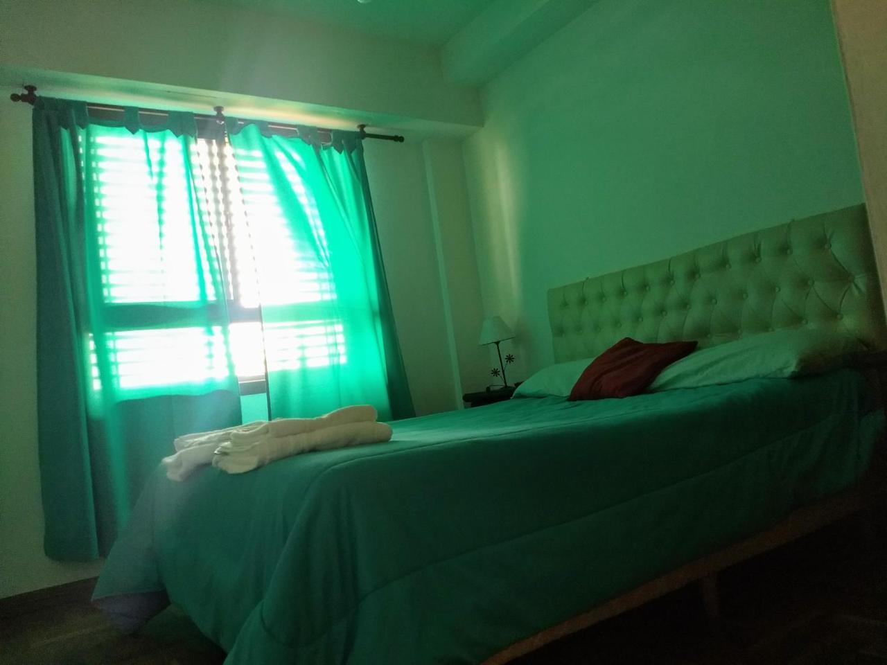 Departamento Plaza Moreno Con Balcon Ла Плата Екстериор снимка